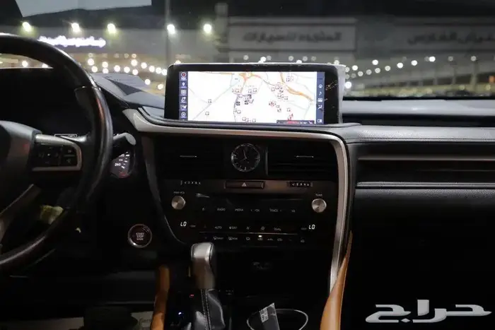 ليكزس RX 350 BB فل كامل بانوراما بنزين موديل 2022 10
