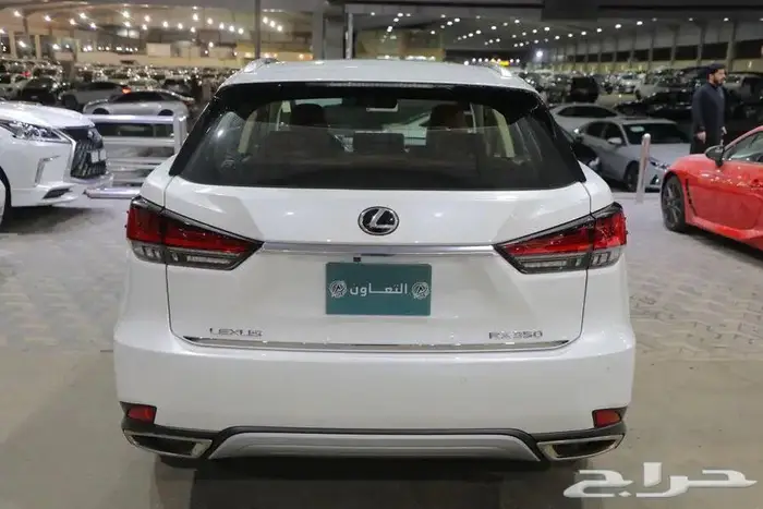 ليكزس RX 350 BB فل كامل بانوراما بنزين موديل 2022 8