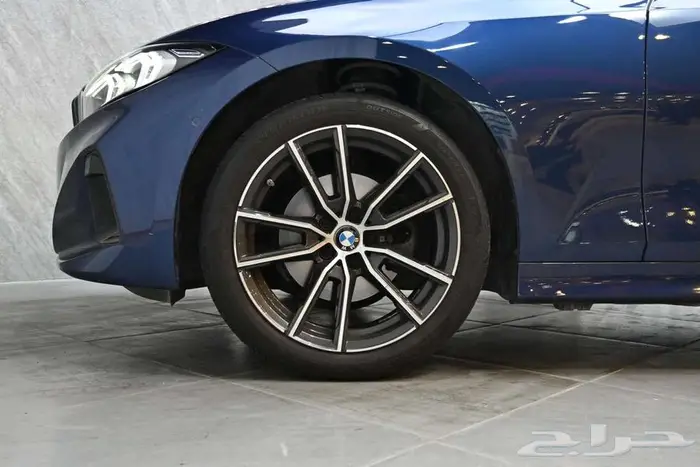 بي ام دبليو 320i 2023 سعودي 5