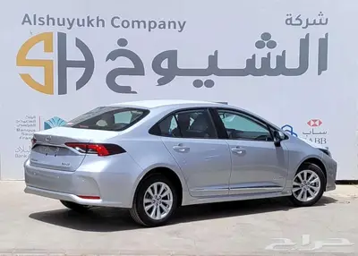تويوتا كورولا فضي - 2025 3