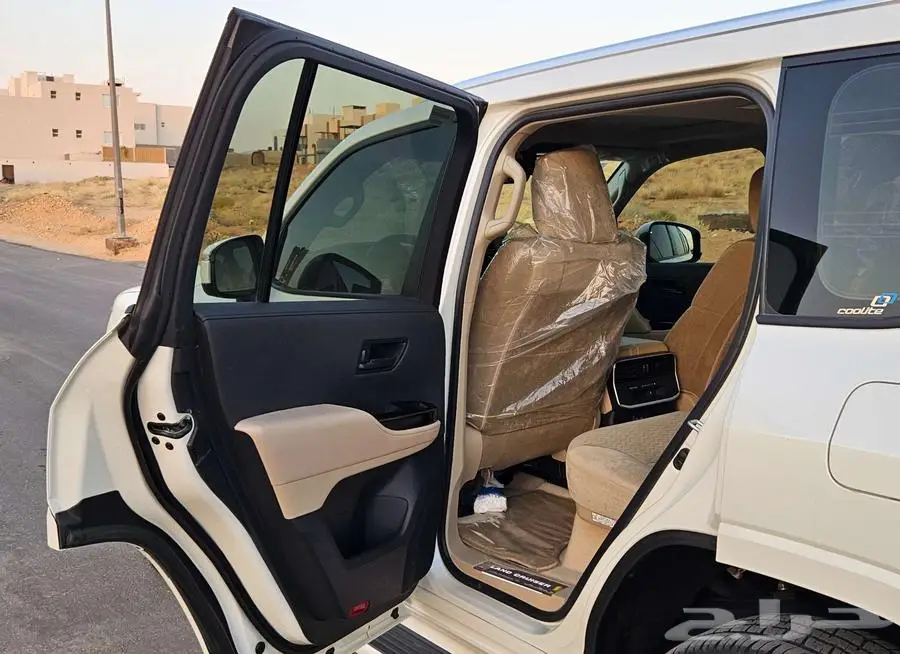 تايوتا لاندكروزر سعودي رقم3موتر صنف 20