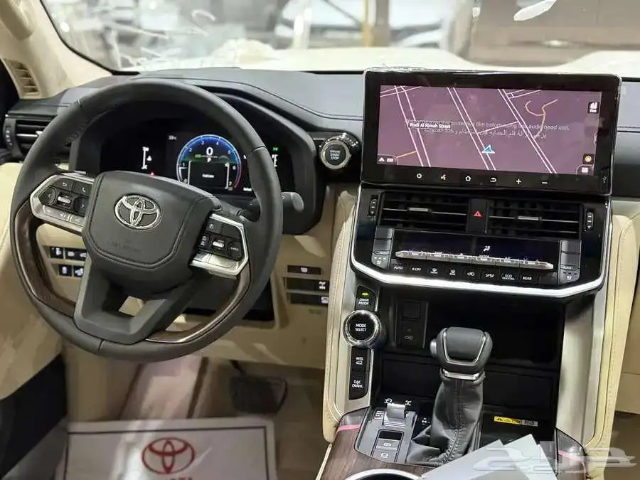 تويوتا لاندكروزر GXR4 بنزين سعودى 2025 كاش فقط 3