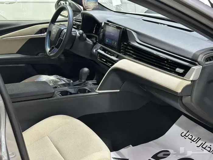 تويوتا كامري Eستاندر بنزين 14