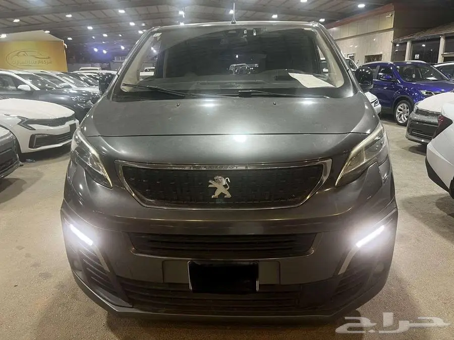 بيجو-ترافلر-2019-ديزل-العداد-128-الف-السعر-59000 0