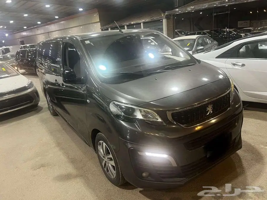 بيجو-ترافلر-2019-ديزل-العداد-128-الف-السعر-59000 4