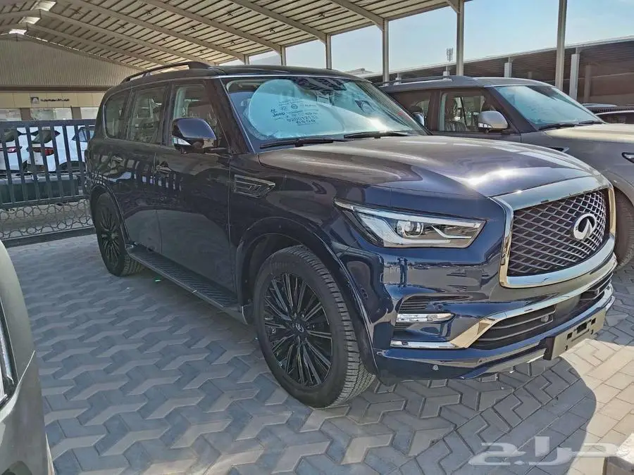انفينتى QX 80 برو اكتيف 2023 4