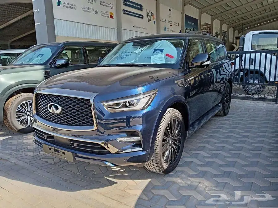 انفينتى QX 80 برو اكتيف 2023 3