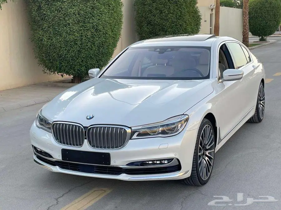 بي إم دبليو 750LI أبيض 2016 فل ماشي 25 ألف بحالة ممتازة 53