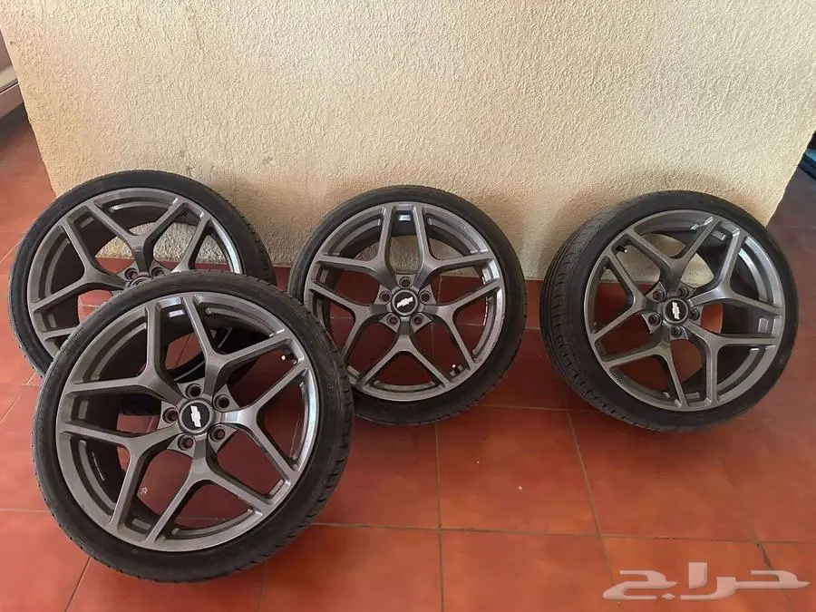 للبيع جنوط Z28 مع كفرات نظيفه 5