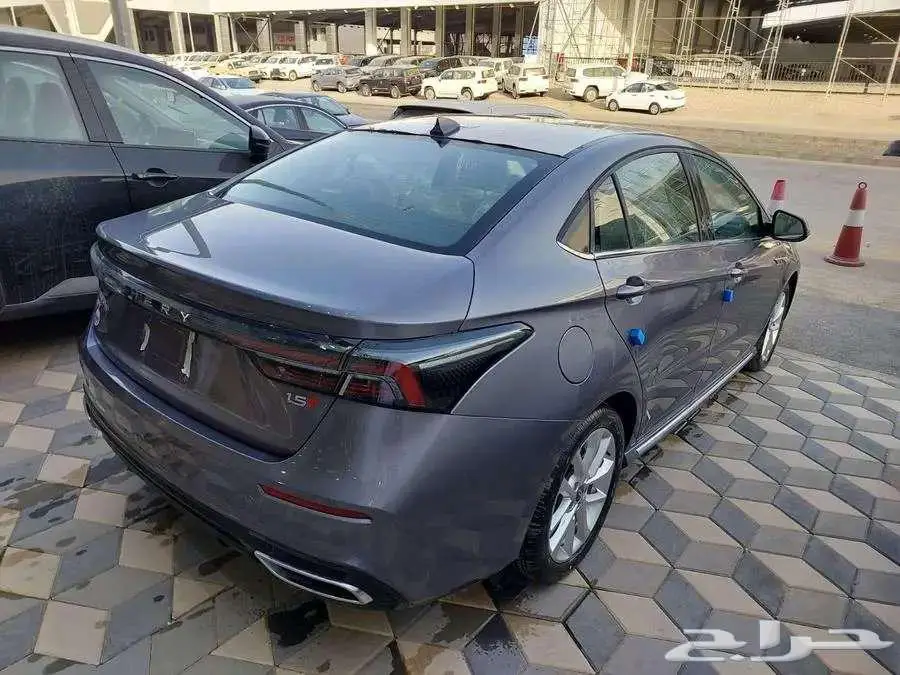 شيري اريزو 6 2024 قير اوتماتيك بنزين 8