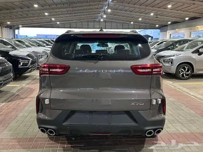 جيتور X70 لاكجري موديل 2025 عدد 7 راكب 2