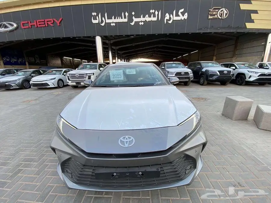 تويوتا كامري 2.5 إل إي 2025 بنزين كاش وتقسيط بنوك 3