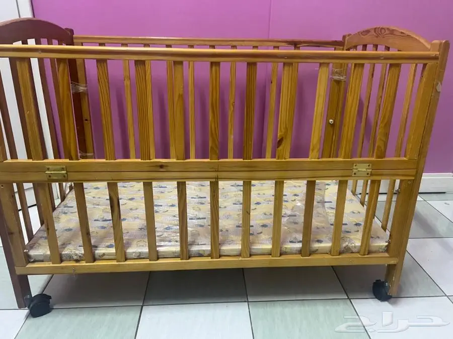 سرير اطفال رضع مع مرتبه 0