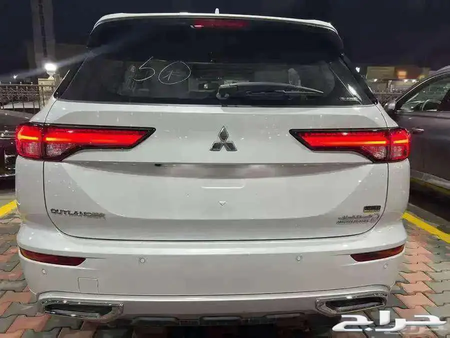 ميتسوبيشي اوتلاندر 2025 بريميوم كاش و اقساط 2
