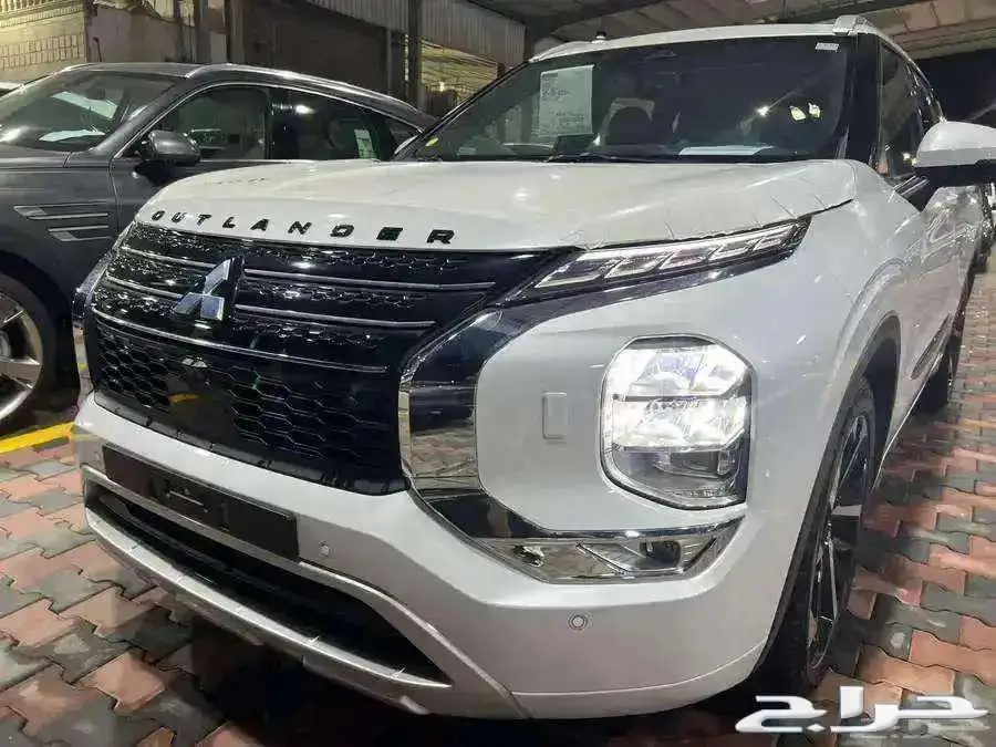 ميتسوبيشي اوتلاندر 2025 بريميوم كاش و اقساط 0