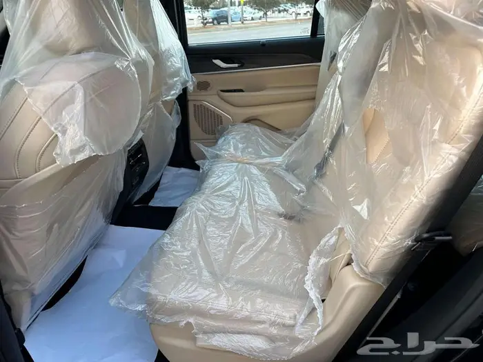 جيب شروكي موديل 2024 ليميتد بلس بسعر 212750 7
