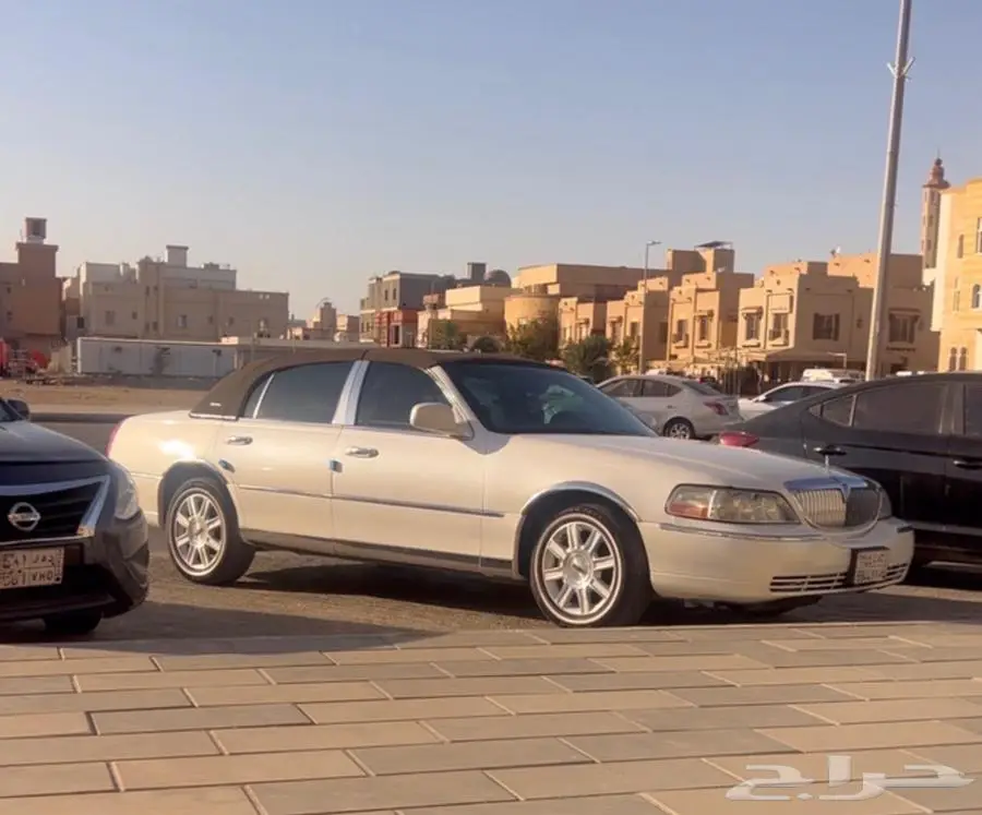 لنكولن تاون كار فخامه وراحه لاهل الصنف 5