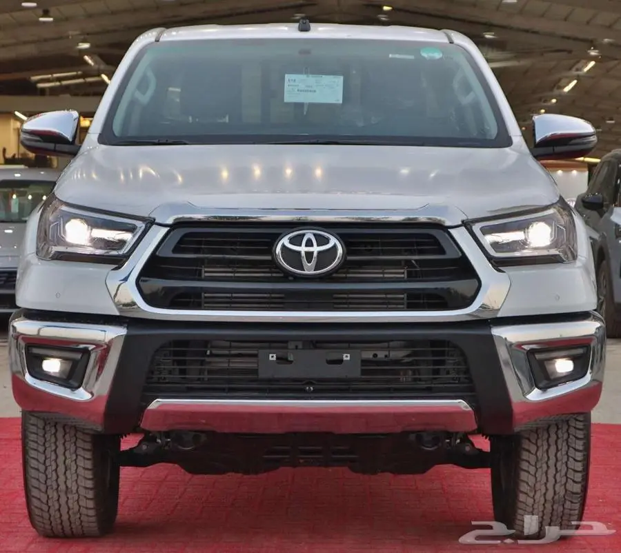 هايلوكس غمارتين S-GLX دبل اوتوماتك 2.8 ديزل 2024 6