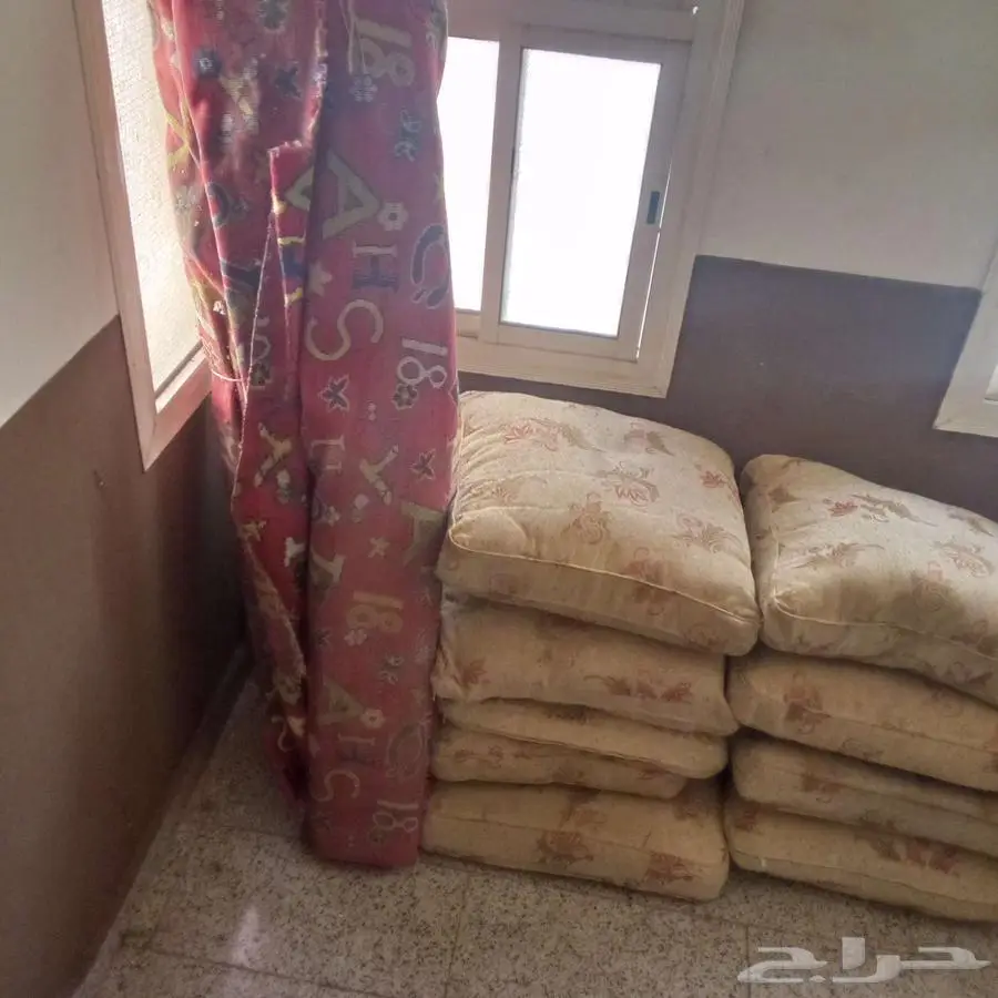 عفش 2سرير 3مرتبه سرير كبير 3 مرايا و 3 مفروشه 7
