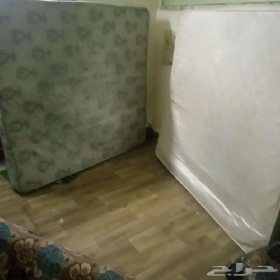 عفش 2سرير 3مرتبه سرير كبير 3 مرايا و 3 مفروشه 4
