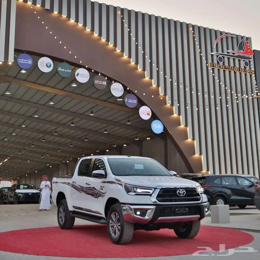 هايلوكس غمارتين S-GLX دبل اوتوماتك 2.8 ديزل 2024 9