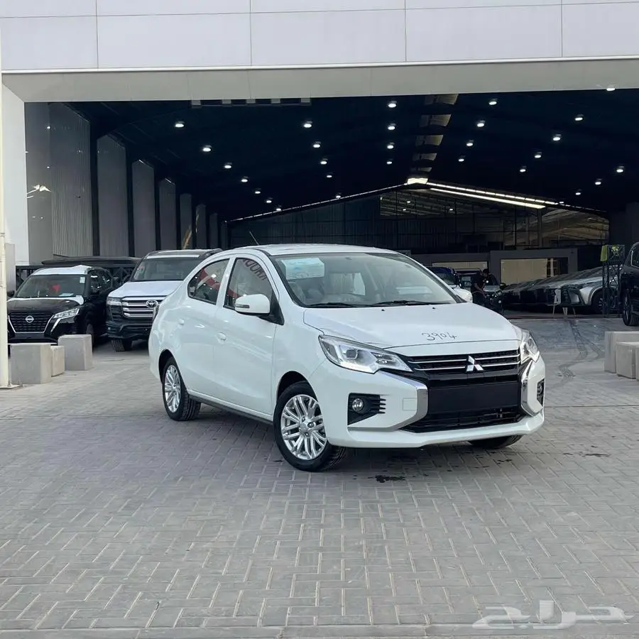 ميتسوبيشي اتراج GLX مكينه 1.2 فل كامل 2023 1