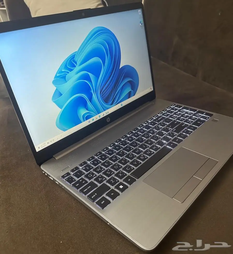 للبيع لاب توب hp G9 جديد لون فضي 9