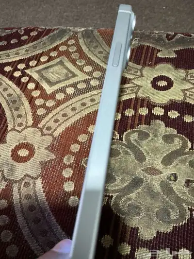 ايفون 15 بلس 7