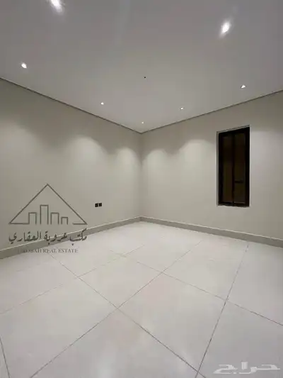 للبيع شقق تمليك دور ثاني تبوك حي اليرموك سطح كامل 19