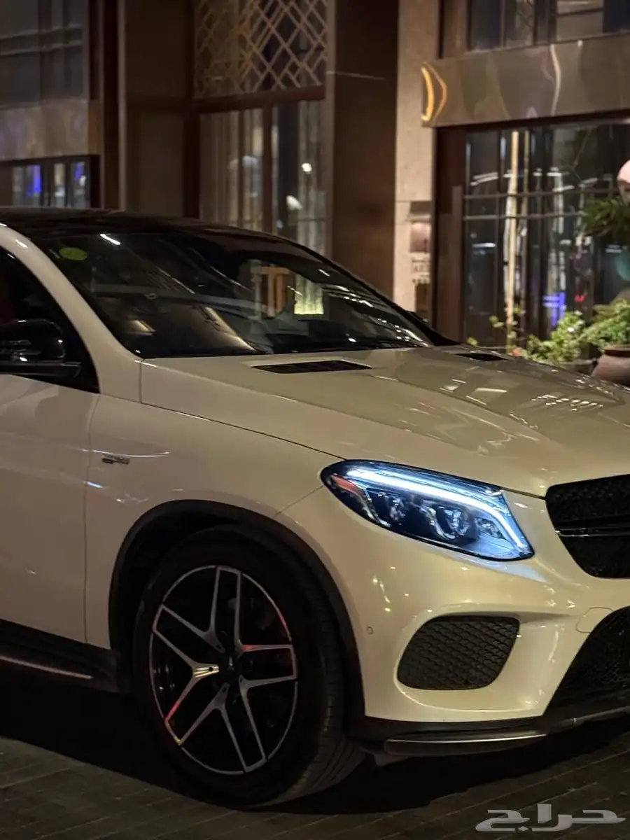 مرسيدس GLE43 2019 مخزن ممشى 37 الف 2