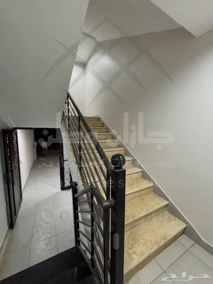 شقة تمليك 5 غرف بفناء مستقل في جنوب مدينة جازان 2