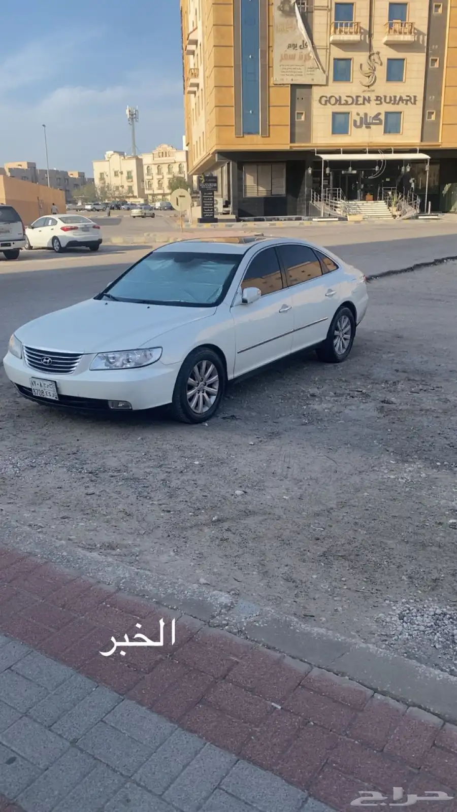 للبيع ازيرا 2010 نظيف 0