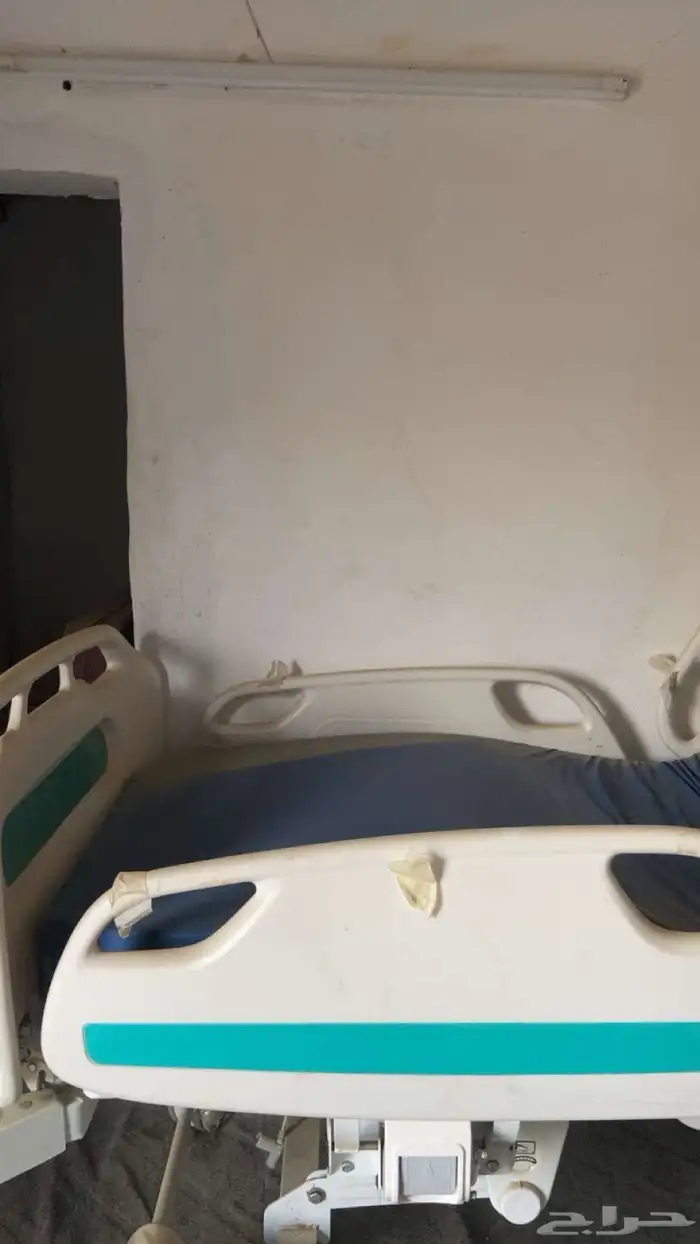 سرير مستشفى كهربائي 1