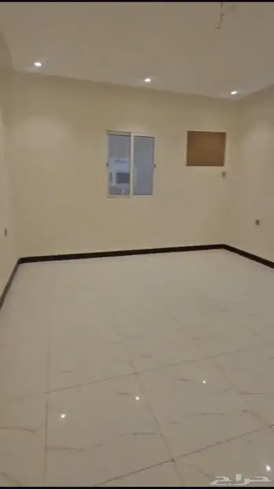 شقة جديده للإيجار حي الريان 4