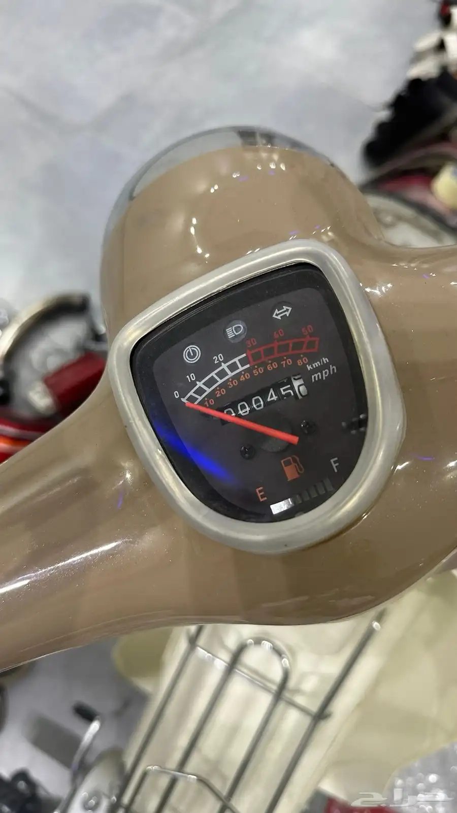 دباب شبيه ال70 0
