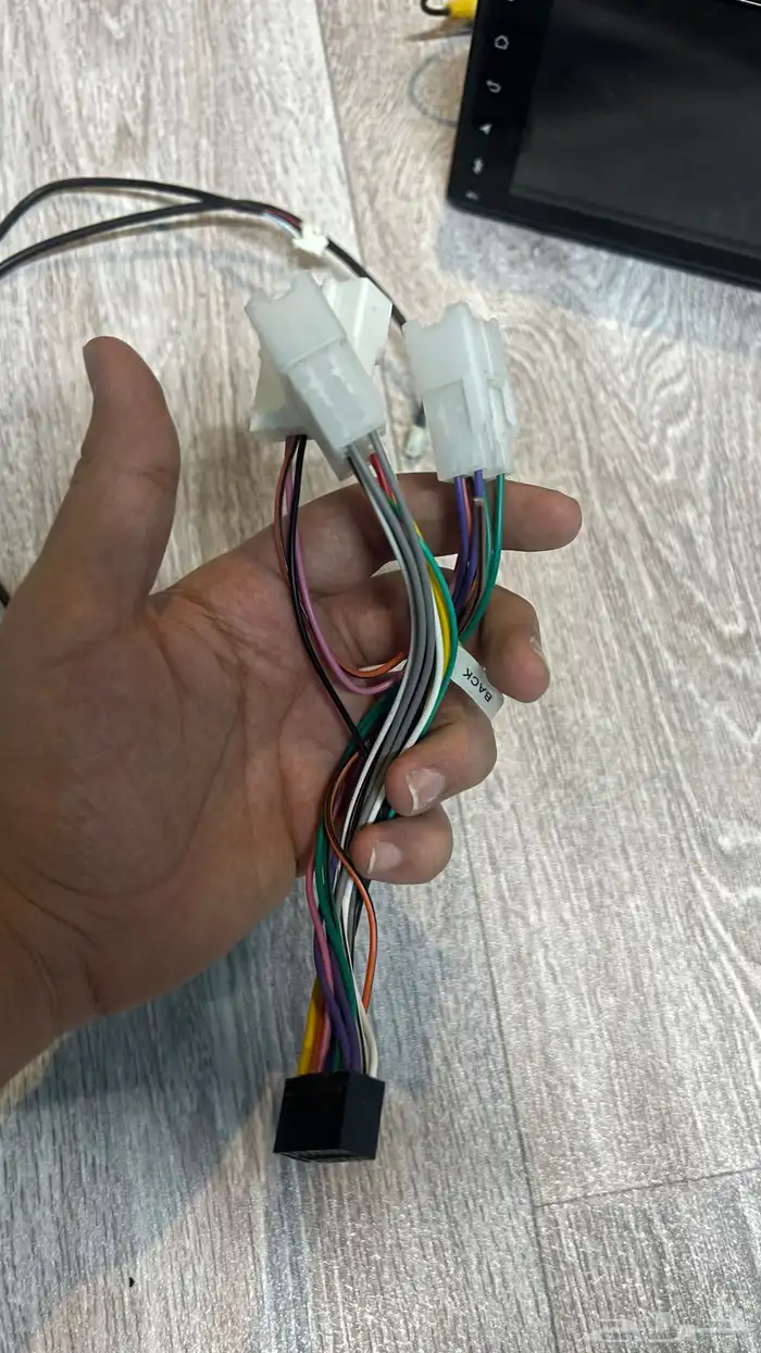 شاشة هايلوكس وددسن على الشرط بدون تجريح اسلاك 3