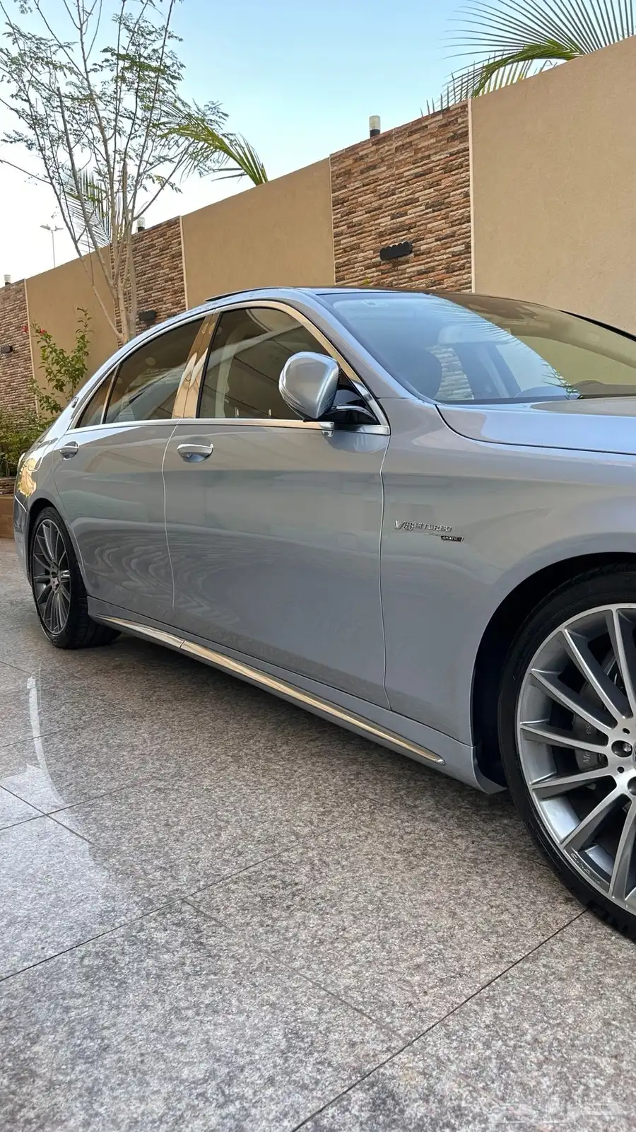 للبيع مرسيدس s400 ادشن 1 طلبيه ممشى قليل 80