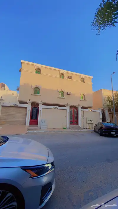 للبيع عمارة سكنية في حي طيبة بدخل 96 ألف سنوي 1