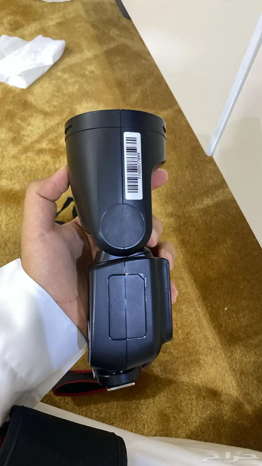 طقم تصوير كامل للبيع Canon 80D   عدستين   فلاش 4