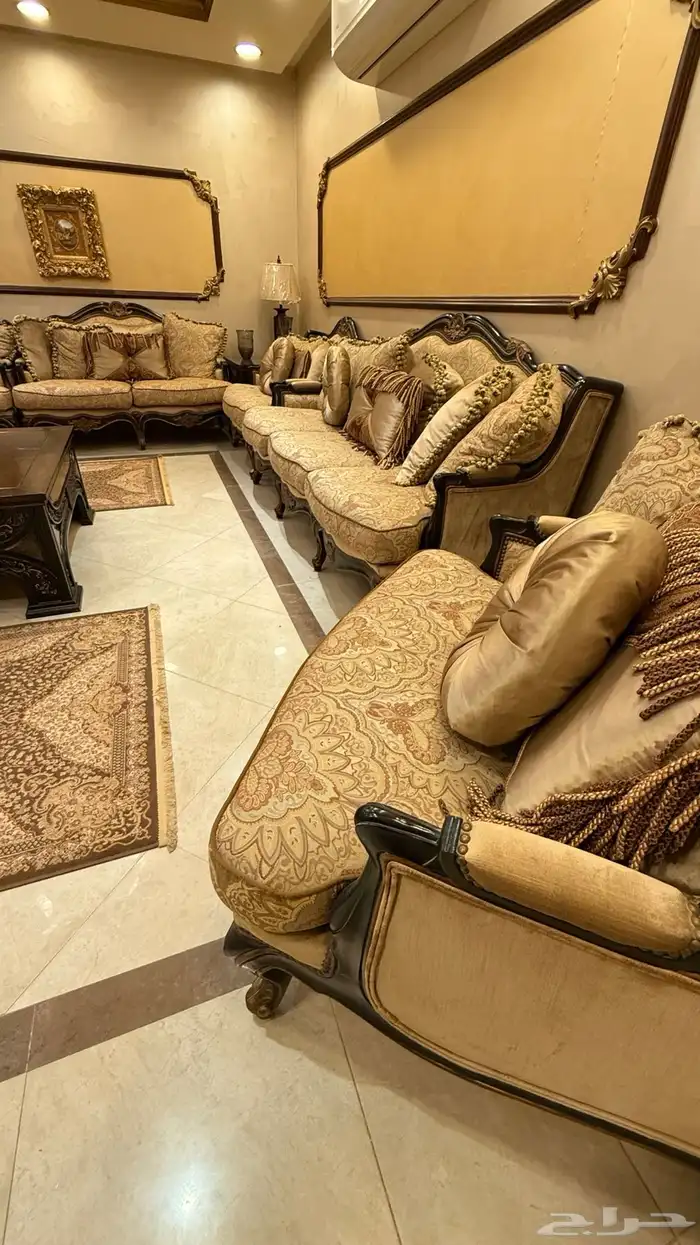 للبيع كنب 4