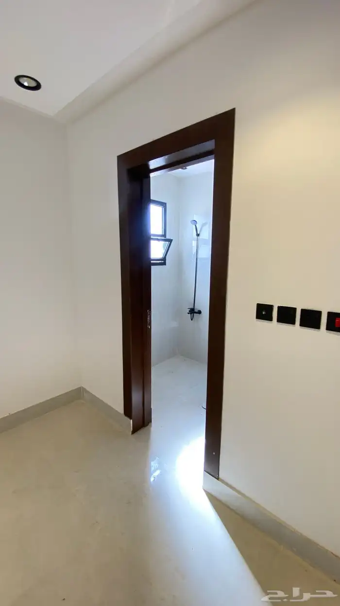 شقه للبيع الرمال الشعبي مدخل خاص درج خاص 2