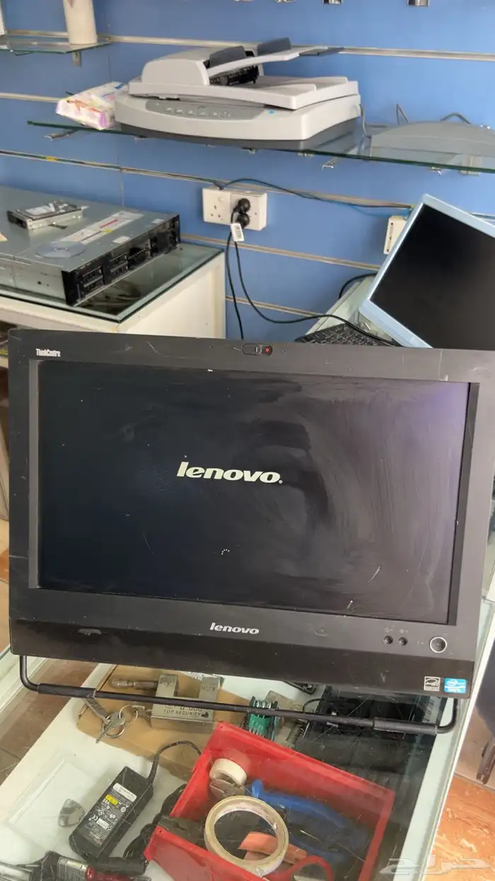 جهاز كمبيوتر لينوفو 2