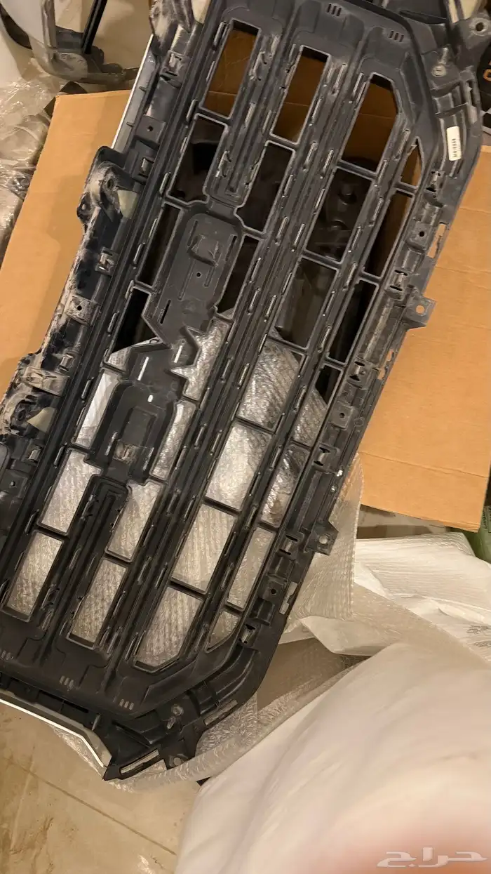 صدام خلفي gm وشبك امامي gm من 14-18 2