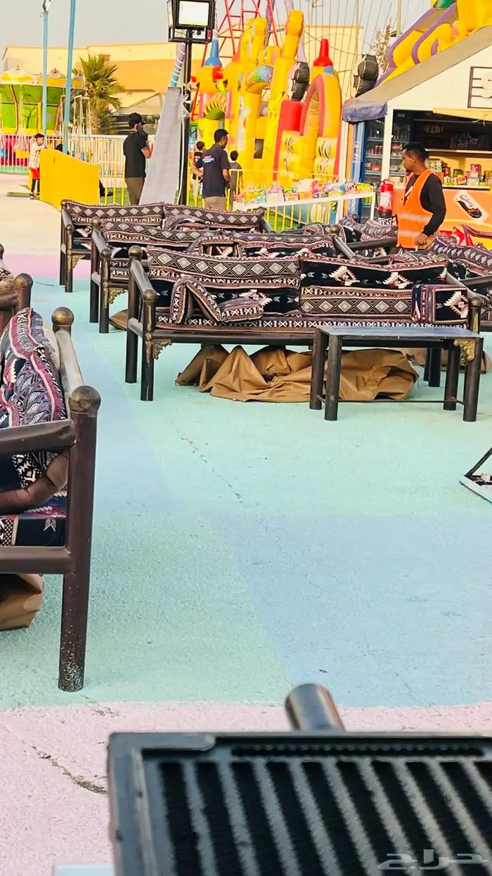 كراسي جلسات خارجية واغراض كافي وديوانية مستعملة 25