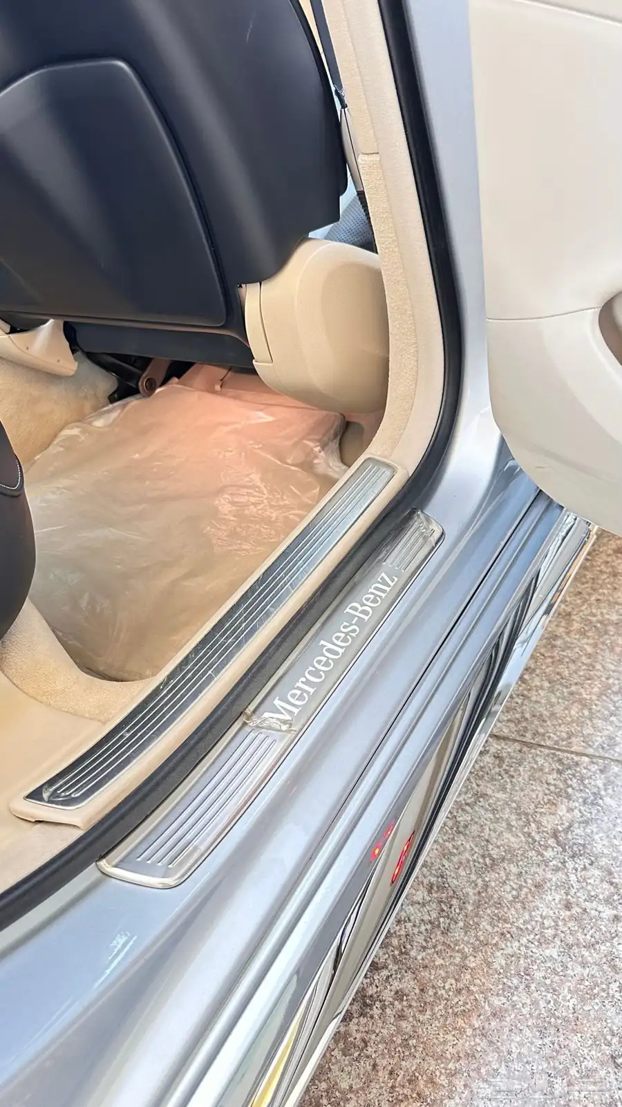 للبيع مرسيدس s400 ادشن 1 طلبيه ممشى قليل 77