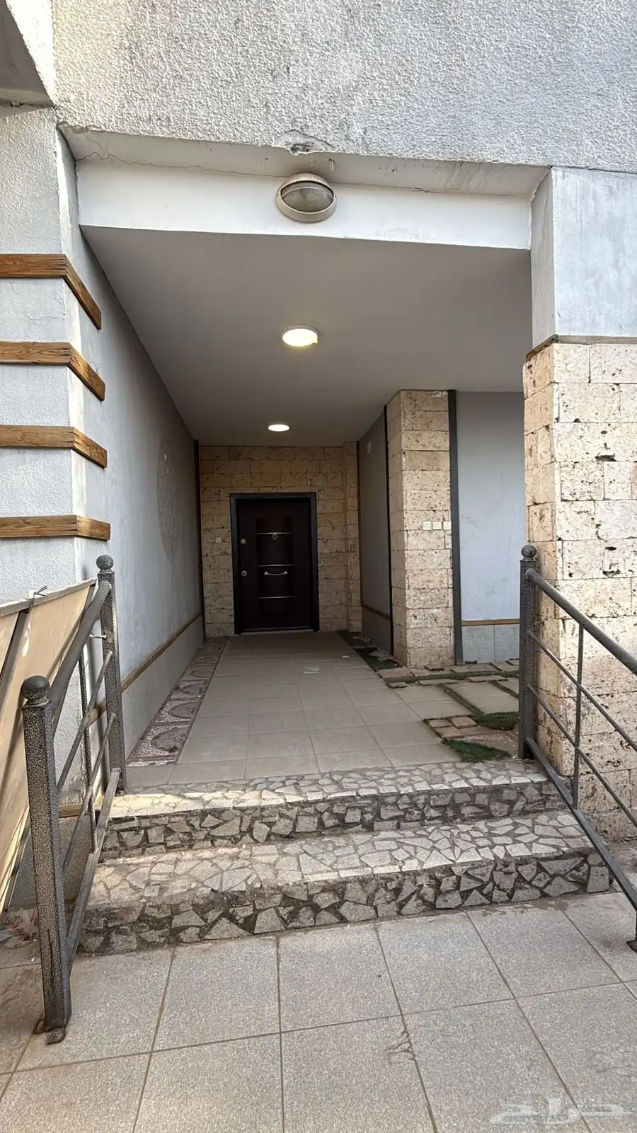 فرصه عماره للبيع على طريق الامام مسلم في المدينه المنوره 15