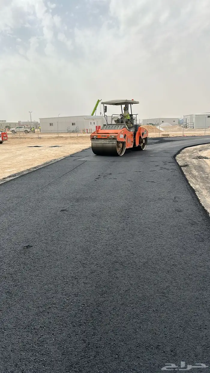 معدات اسفلت للإيجار 4