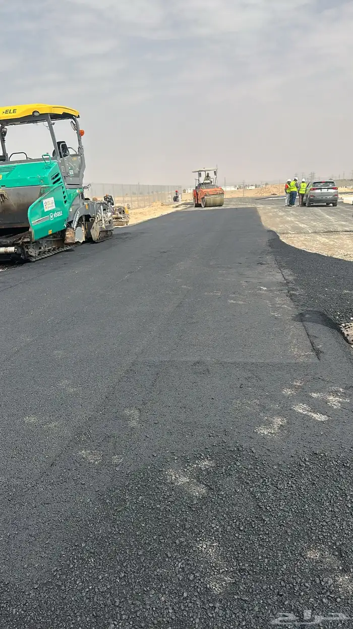 معدات اسفلت للإيجار 6