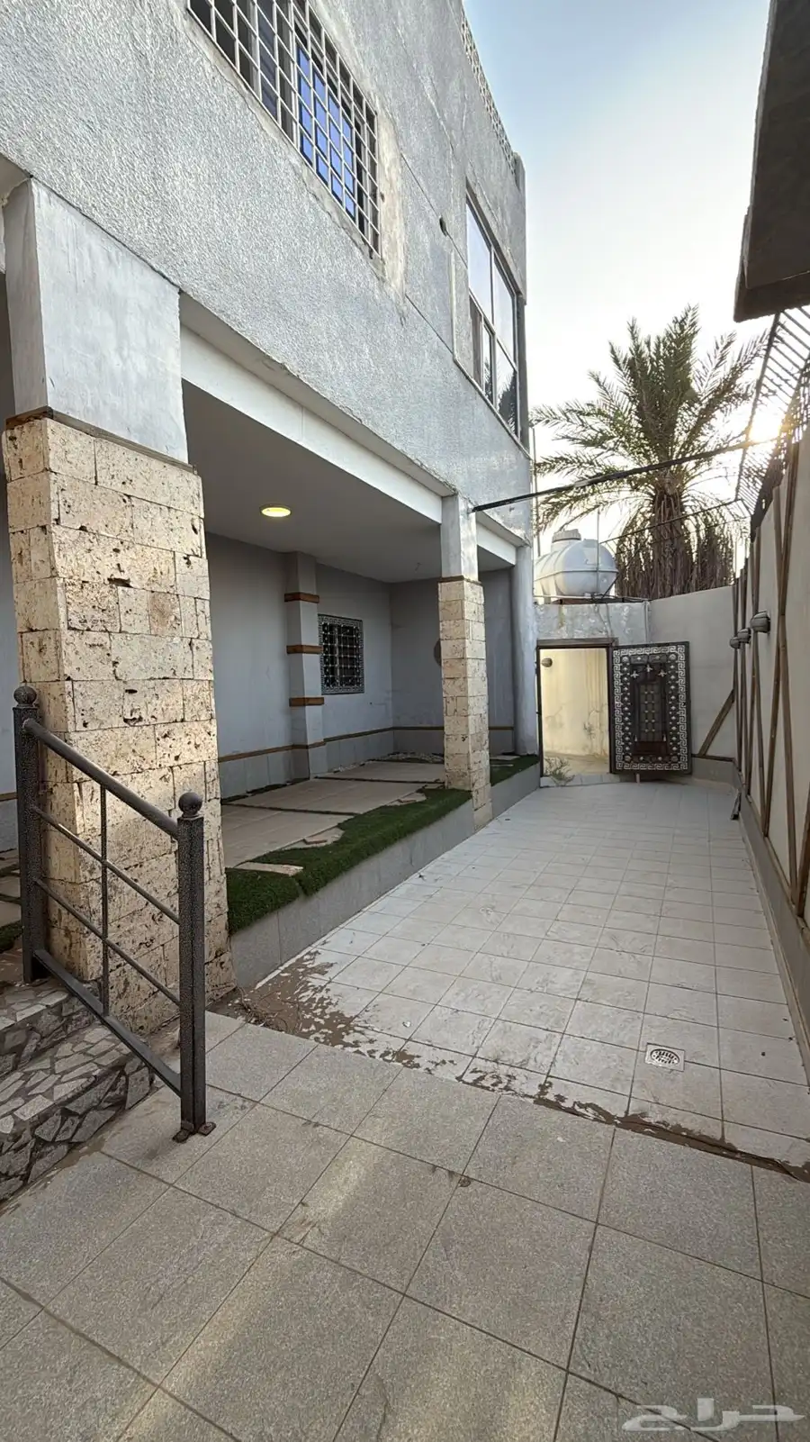 فرصه عماره للبيع على طريق الامام مسلم في المدينه المنوره 16