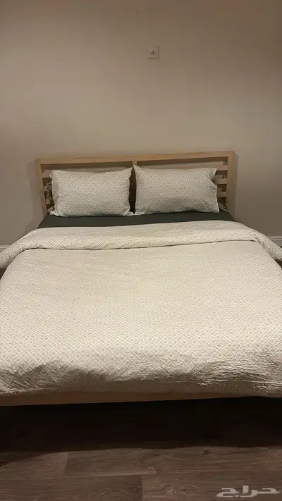 سرير ايكيا 160x200 استعمال 6 شهور 2